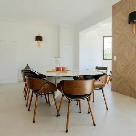 By Interhome 別荘 *