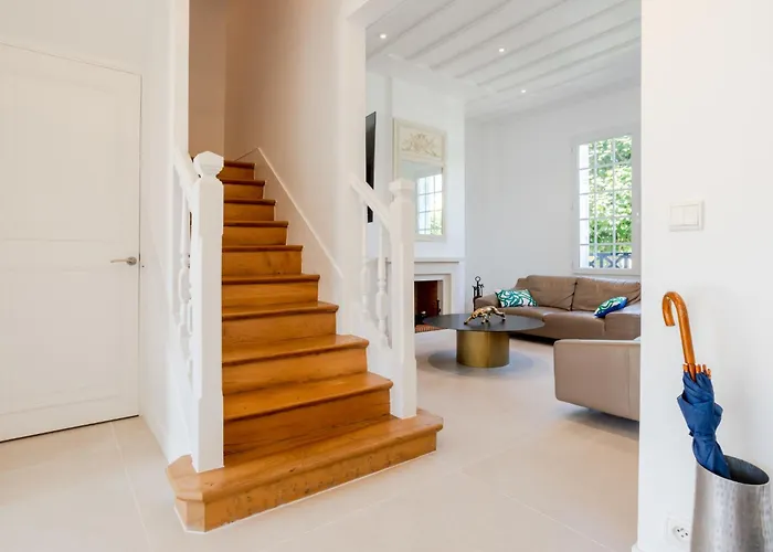 By Interhome 別荘 ドーヴィル