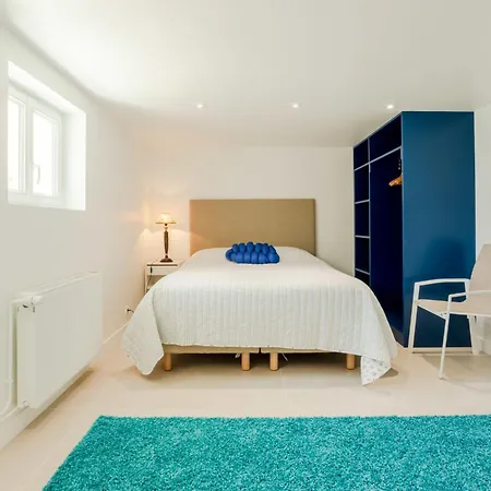By Interhome