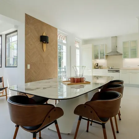 By Interhome ドーヴィル