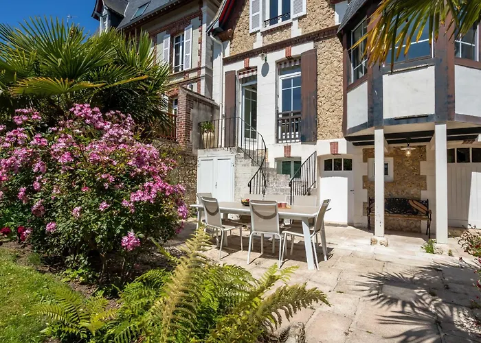 By Interhome בית נופש